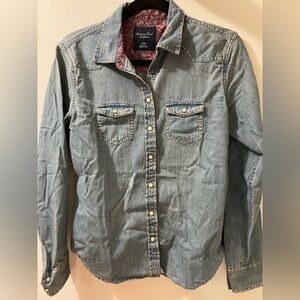 American Eagle Outfitters Light Blue Denim Shirt with Red Paisley Collar